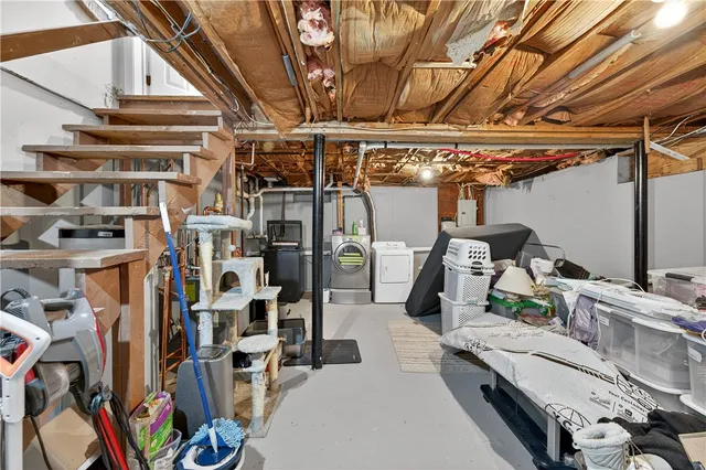 $1,199,999 | 31 Peach Avenue, Providence, RI 02906