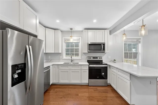 $1,199,999 | 31 Peach Avenue, Providence, RI 02906