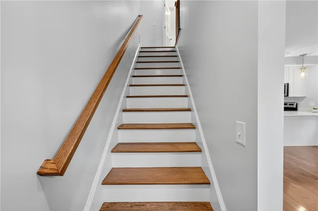 $1,199,999 | 31 Peach Avenue, Providence, RI 02906