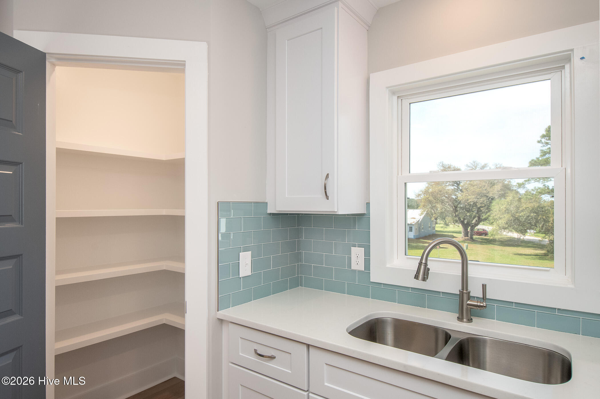 112 Fir Ridge Lane Beaufort, NC 28516 - Photo 8 of 29 110 FIR RIDGE (7)