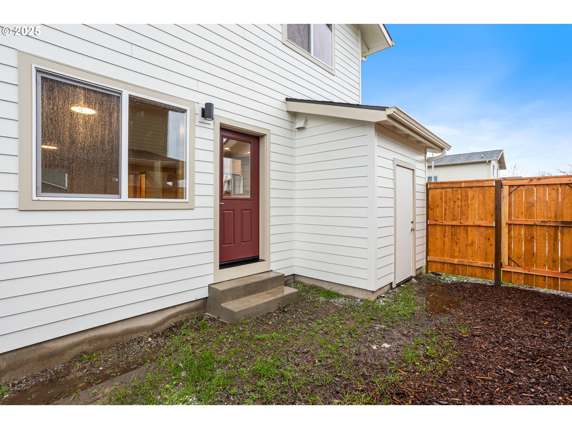 5260 Forest Lane Eugene, OR 97402 - Photo 28 of 29 a view of a backyard