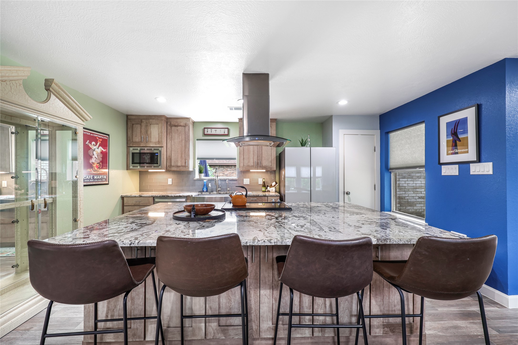 28831 South Diamondhead Conroe, TX 77356 - Photo 9 of 29 a view of kitchen with dining table and chairs