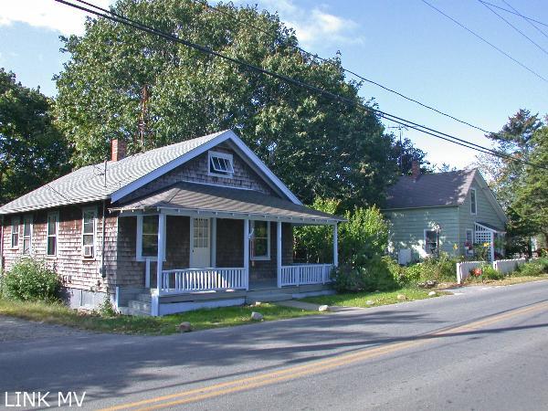 8 Wing Road Oak Bluffs, MA 02557 - Photo 4 of 9 Gallery Image 4
