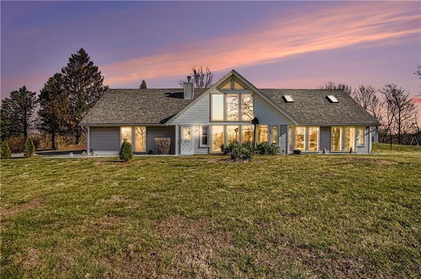 $545,000 | 13319 Darlin Road, Smithville, MO 64089