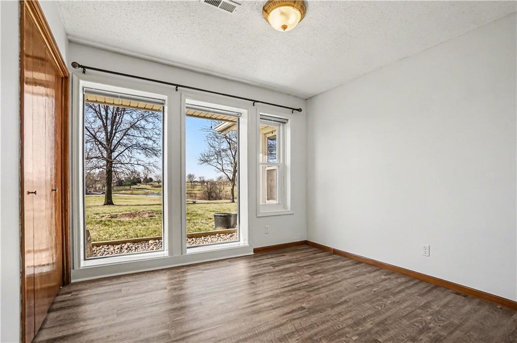 13319 Darlin Road Smithville, MO 64089 - Photo 21 of 48