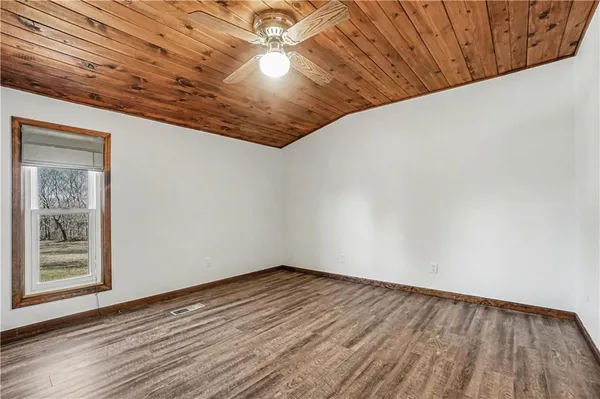 $545,000 | 13319 Darlin Road, Smithville, MO 64089