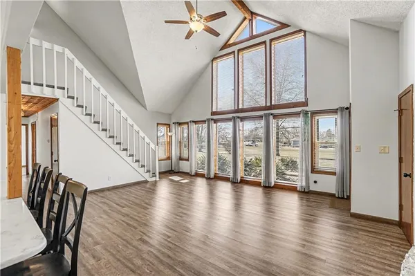 $545,000 | 13319 Darlin Road, Smithville, MO 64089