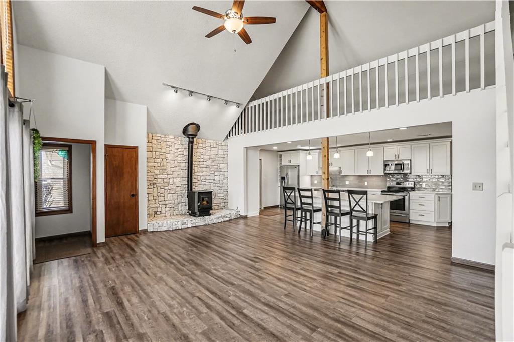 13319 Darlin Road Smithville, MO 64089 - Photo 5 of 48