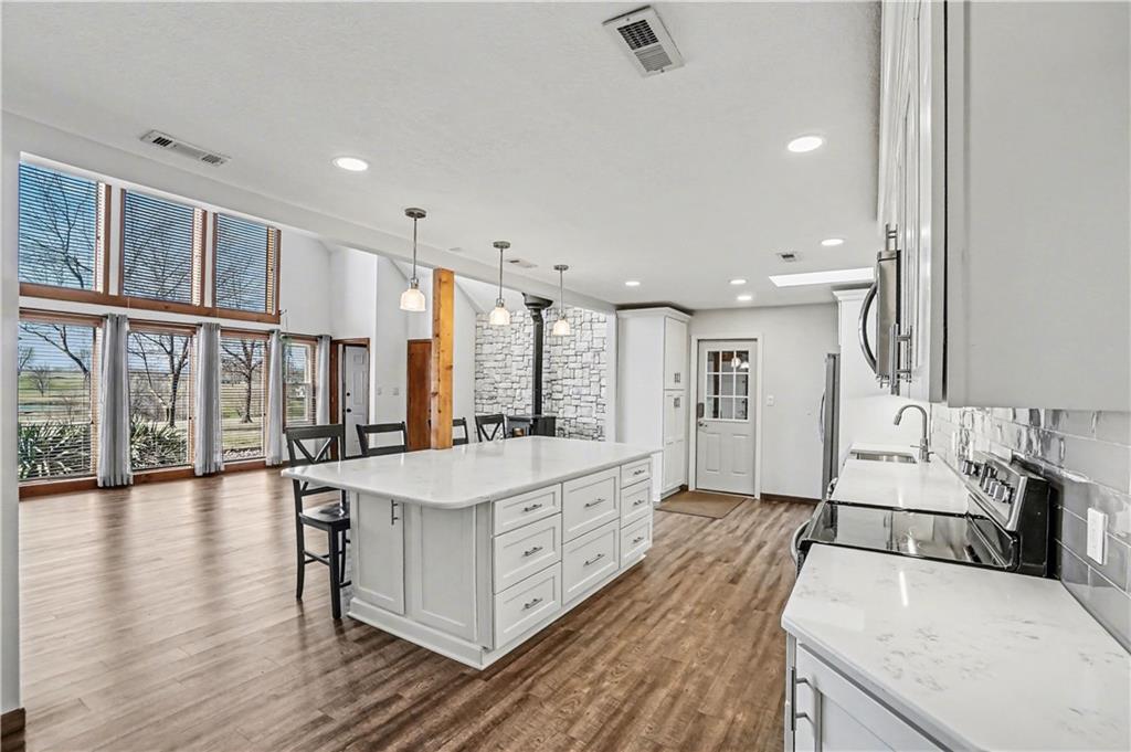 13319 Darlin Road Smithville, MO 64089 - Photo 10 of 48