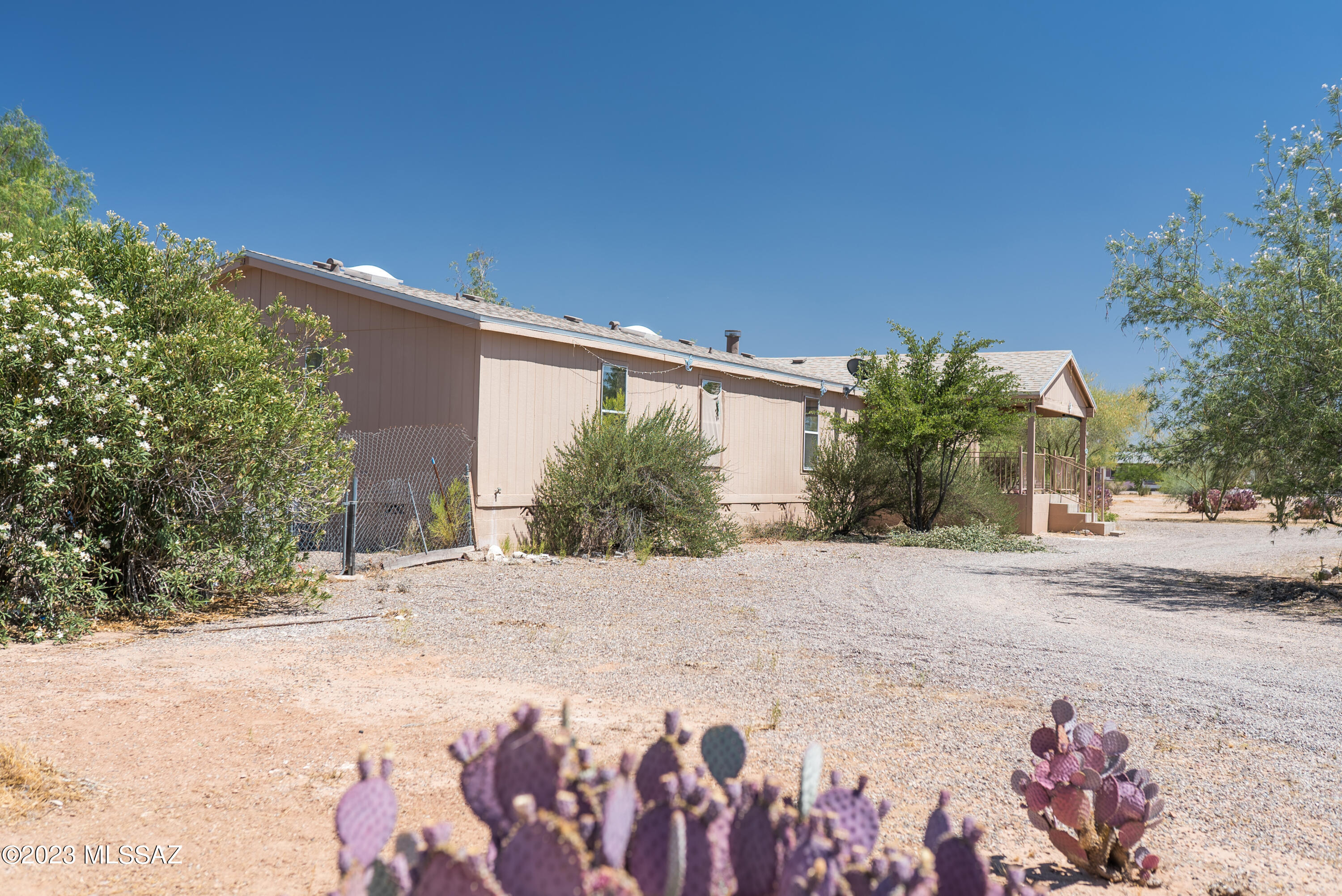 16762 West Whitewing Way Marana, AZ 85653 - Photo 4 of 29
