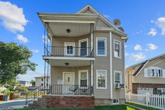 $2,200 | 21 Walnut Street, Unit 2, Clifton, NJ 07013
