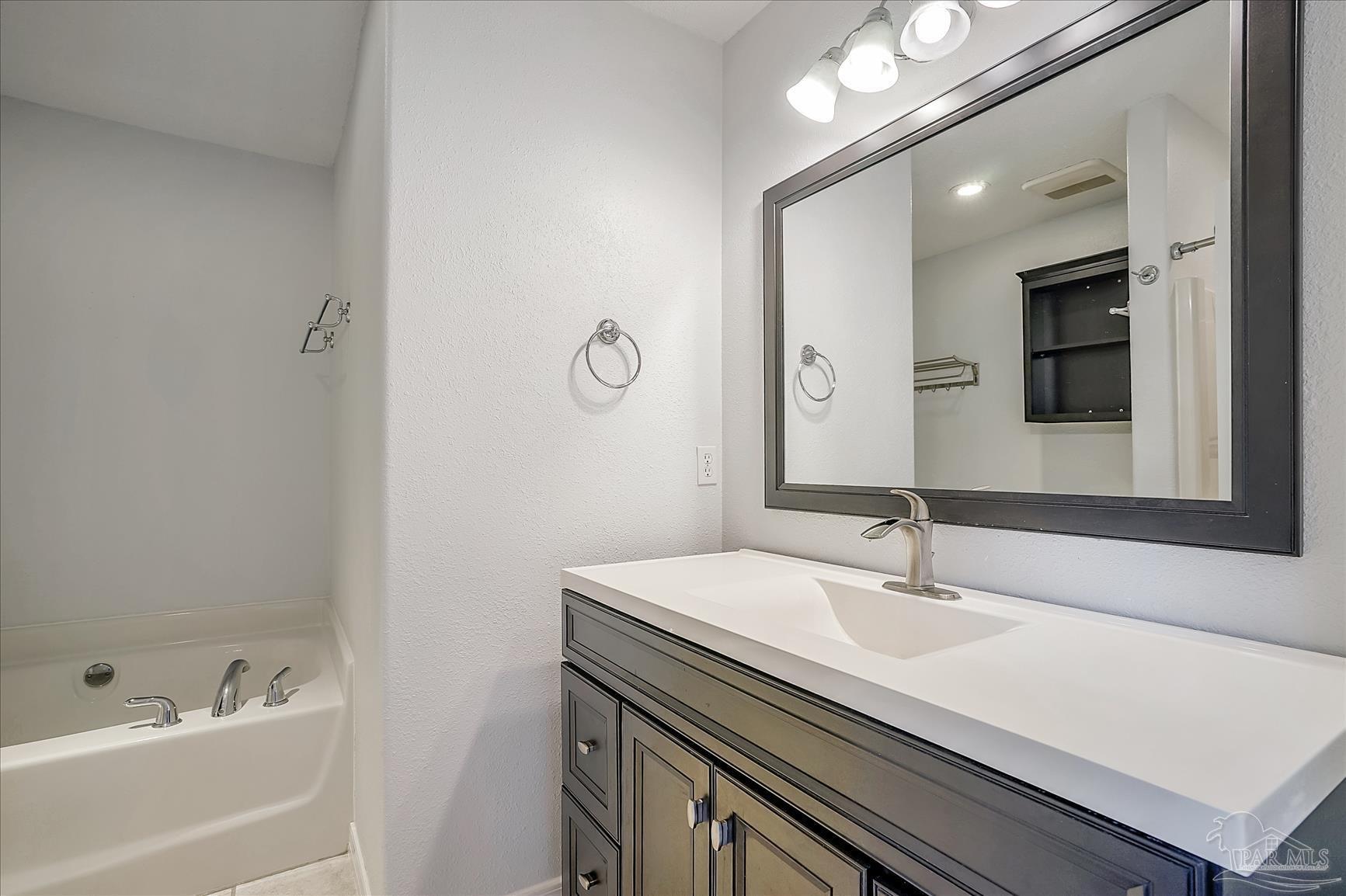 5988 Willard Norris Road Milton, FL 32570 - Photo 22 of 50 Gallery Image 22