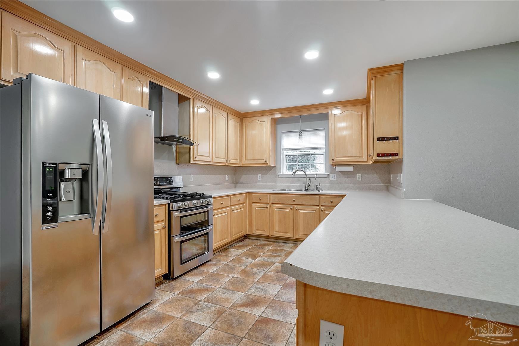 5988 Willard Norris Road Milton, FL 32570 - Photo 10 of 50 Gallery Image 10