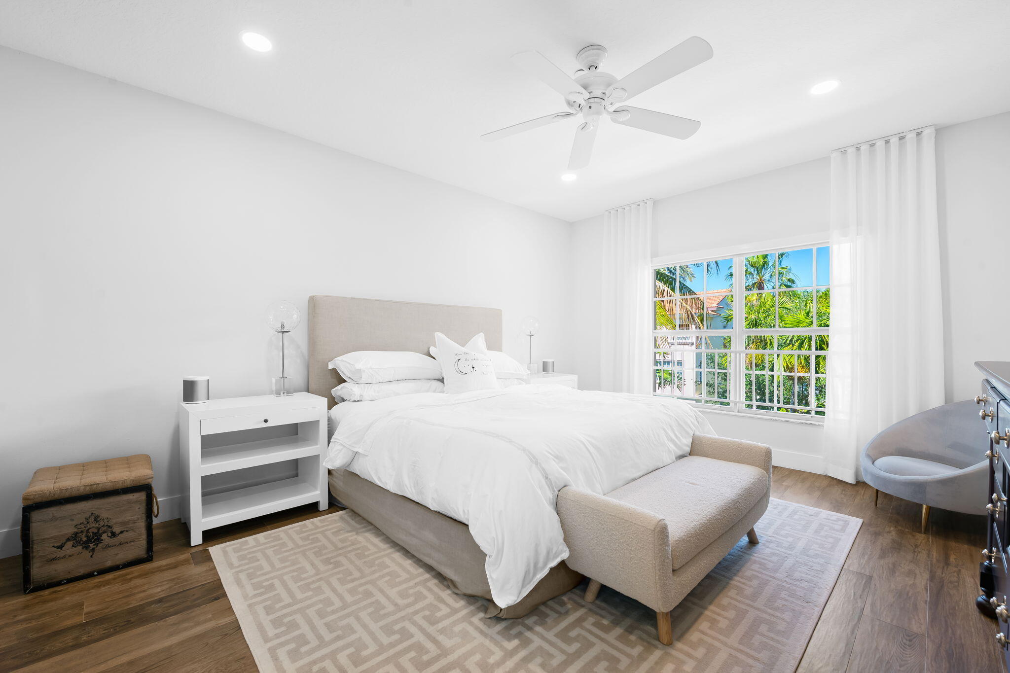 5675 Northeast Trieste Way Boca Raton, FL 33487 - Photo 21 of 37 Primary Bedroom