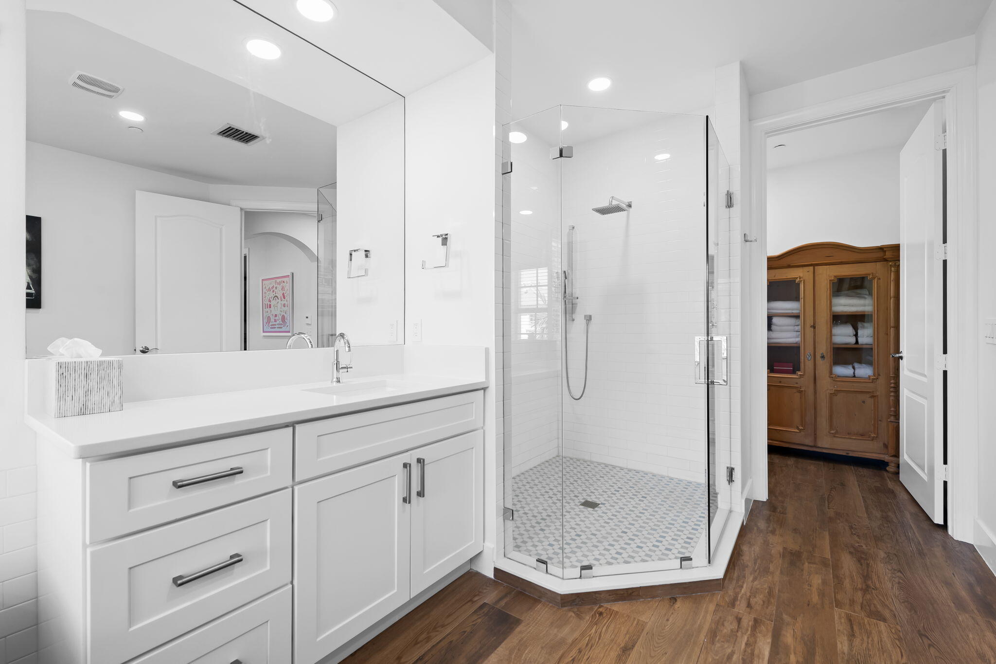 5675 Northeast Trieste Way Boca Raton, FL 33487 - Photo 23 of 37 Primary Bathroom