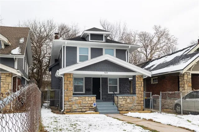 $199,900 | 5629 Highland Avenue, Kansas City, MO 64110