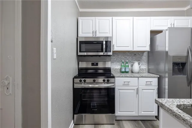 $199,900 | 5629 Highland Avenue, Kansas City, MO 64110