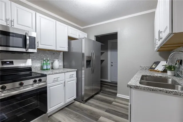 $199,900 | 5629 Highland Avenue, Kansas City, MO 64110