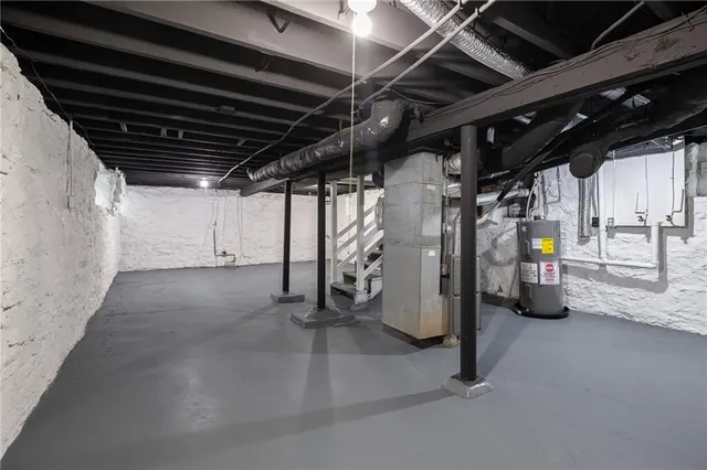 $199,900 | 5629 Highland Avenue, Kansas City, MO 64110