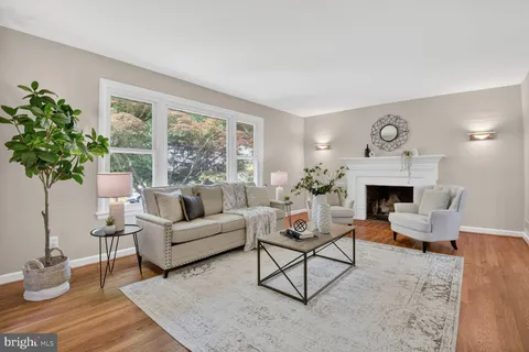 $950,000 | 3521 Glenmoor Drive, Chevy Chase, MD 20815