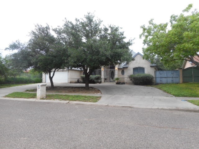 712 Merlin Road Laredo, TX 78041 - Photo 1 of 9 a house view with garden space