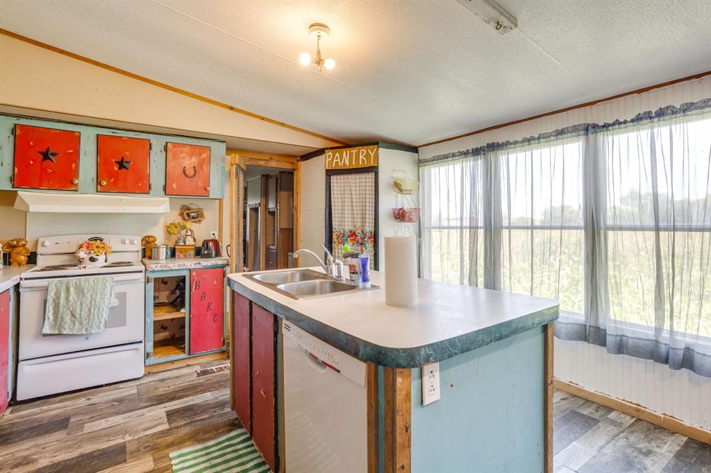 1100 Knob Road Springtown, TX 76082 - Photo 14 of 28