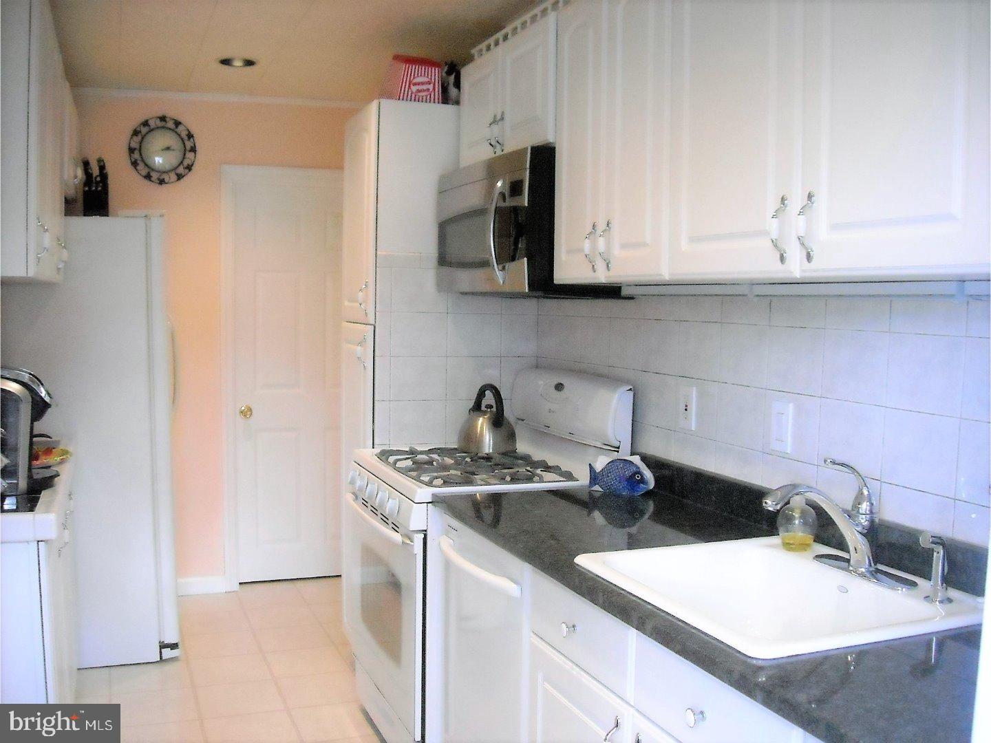 102 West Garrison Road Brookhaven, PA 19015 - Photo 8 of 23 Kitchen