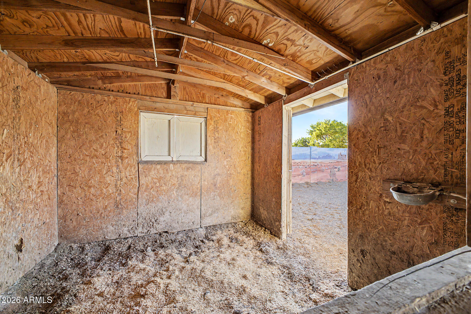6705 West Fremont Road Laveen, AZ 85339 - Photo 86 of 88 Horse stall 2