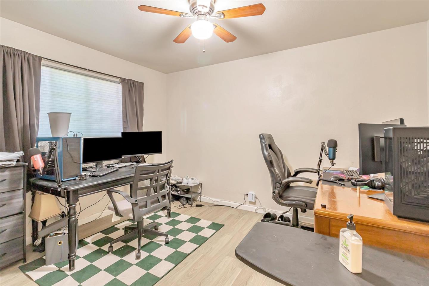 22620 Alcalde Road Cupertino, CA 95014 - Photo 25 of 39