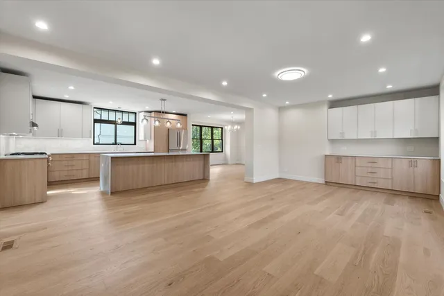 $1,375,000 | 415 North Haddow Avenue, Arlington Heights, IL 60004