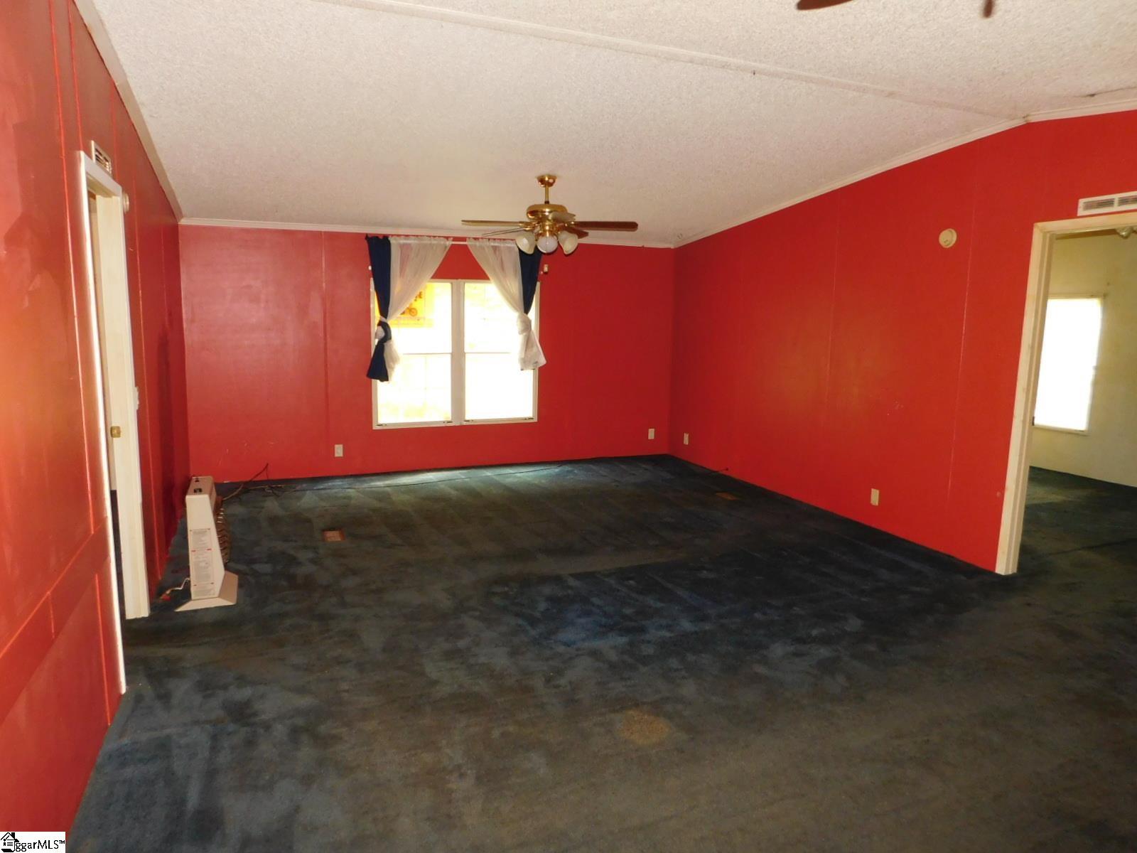 407 Freeman Bridge Road Marietta, SC 29661 - Photo 8 of 24