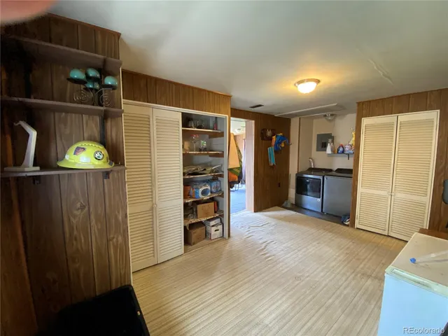 a view of a storage & utility room