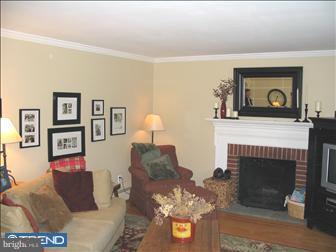 328 Rockland Road Wayne, PA 19087 - Photo 3 of 4