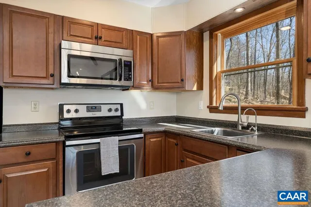 $434,000 | 145 Firtree Drive, Roseland, VA 22967