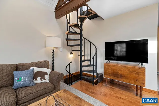 $434,000 | 145 Firtree Drive, Roseland, VA 22967