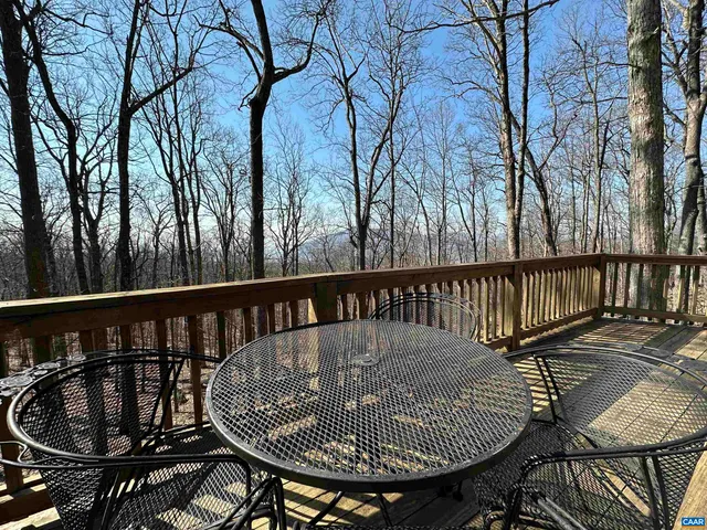 $434,000 | 145 Firtree Drive, Roseland, VA 22967