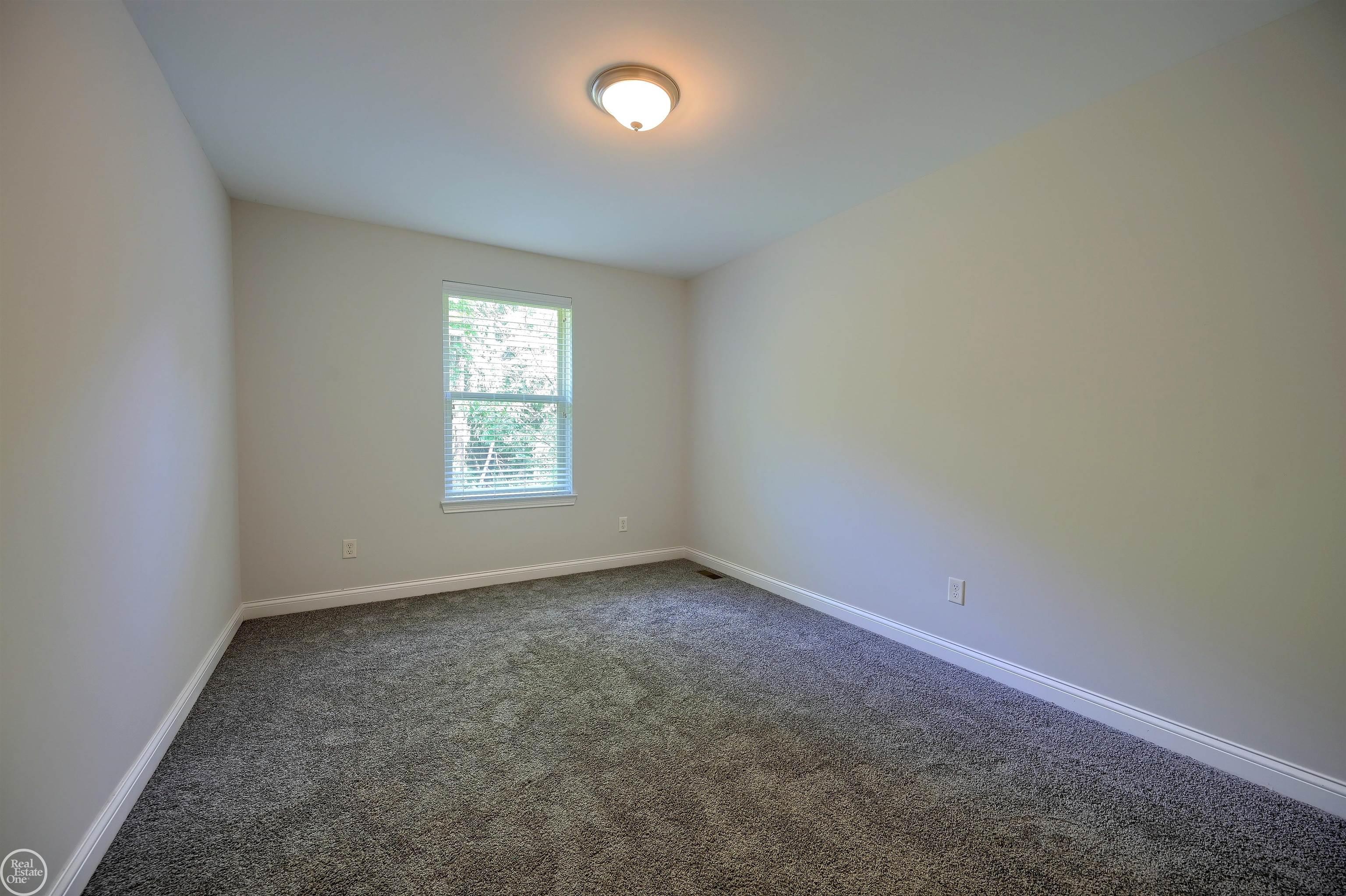 8199 22 Mile Road, Unit RIGHT SIDE ) Utica, MI 48317 - Photo 48 of 59
