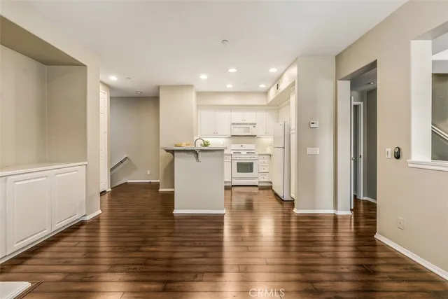 $3,950 | 386 Quail, Irvine, CA 92603