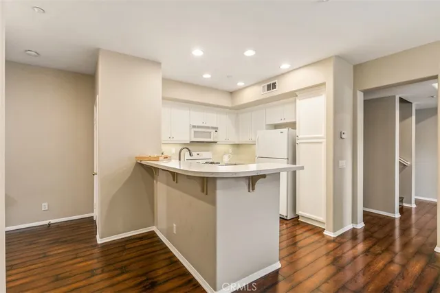 $3,950 | 386 Quail, Irvine, CA 92603