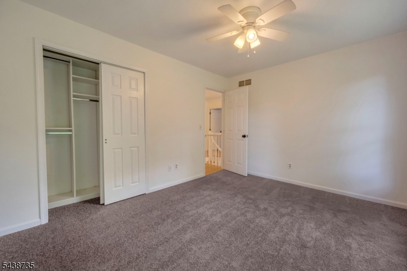 8 Glen Eagles Road Washington, NJ 07882 - Photo 23 of 41