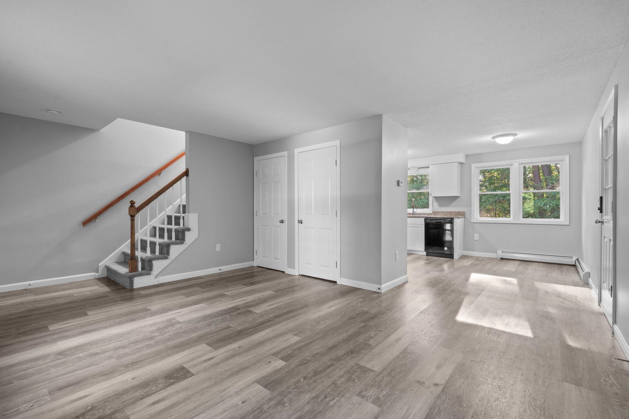 9 Cub Circle, Unit 12 Amherst, NH 03031 - Photo 4 of 21