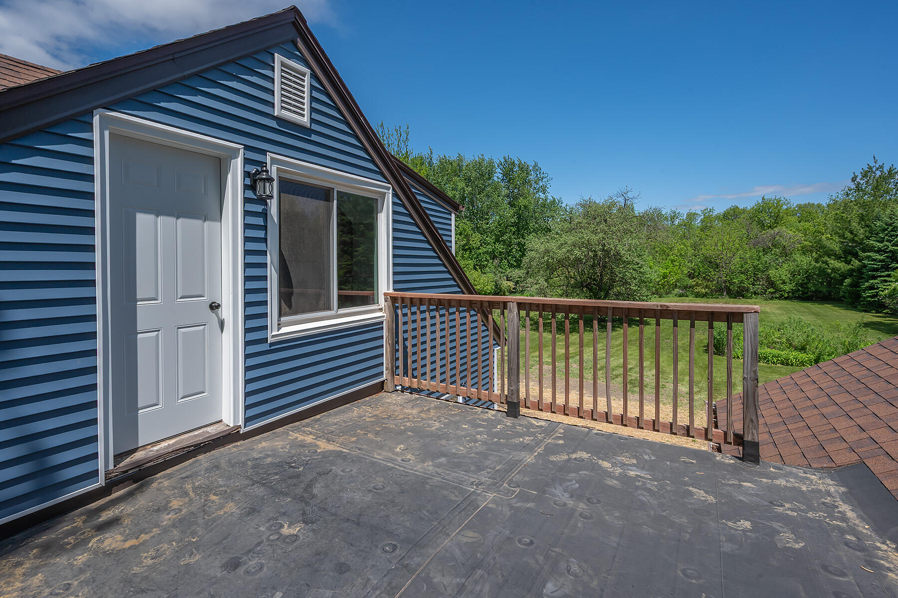 7920 West Puetz Road Franklin, WI 53132 - Photo 35 of 44 Upper porch