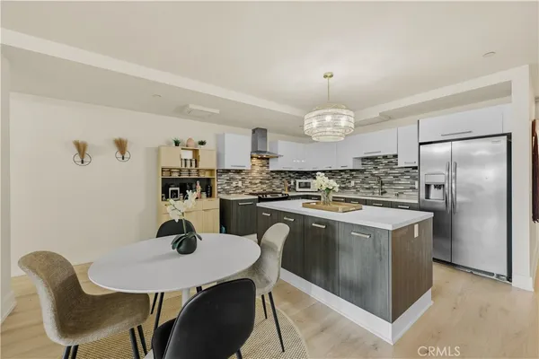 $625,000 | 433 Pine Avenue, Unit 201, Long Beach, CA 90802