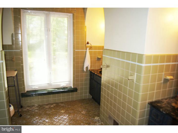 2 Sunan Road Broomall, PA 19008 - Photo 20 of 25 Bathroom