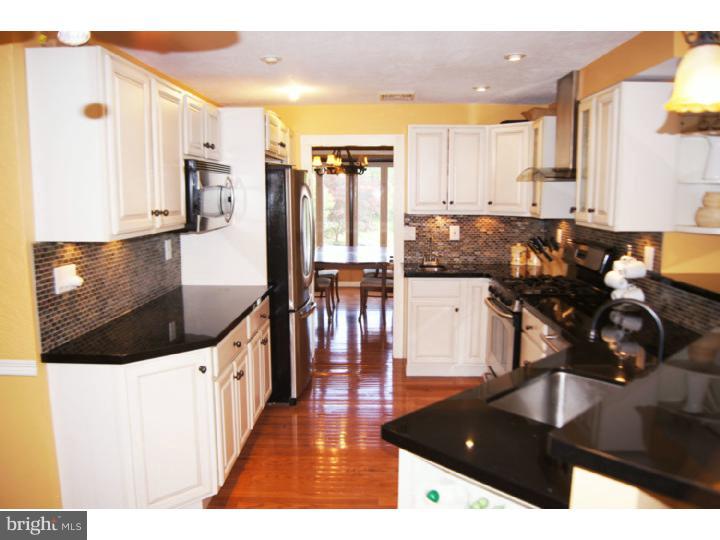 2 Sunan Road Broomall, PA 19008 - Photo 10 of 25 Kitchen