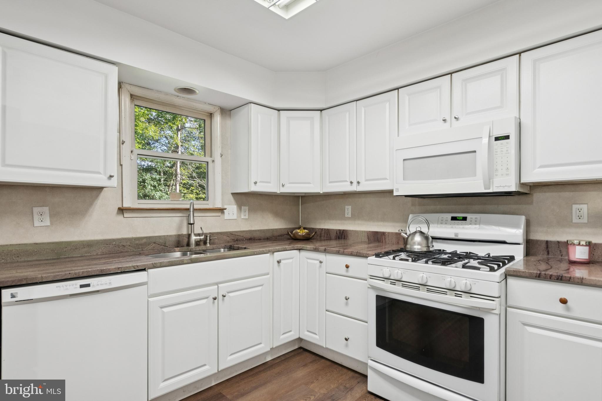 33 Palmetta Avenue Clementon, NJ 08021 - Photo 11 of 25 Gallery Image 11