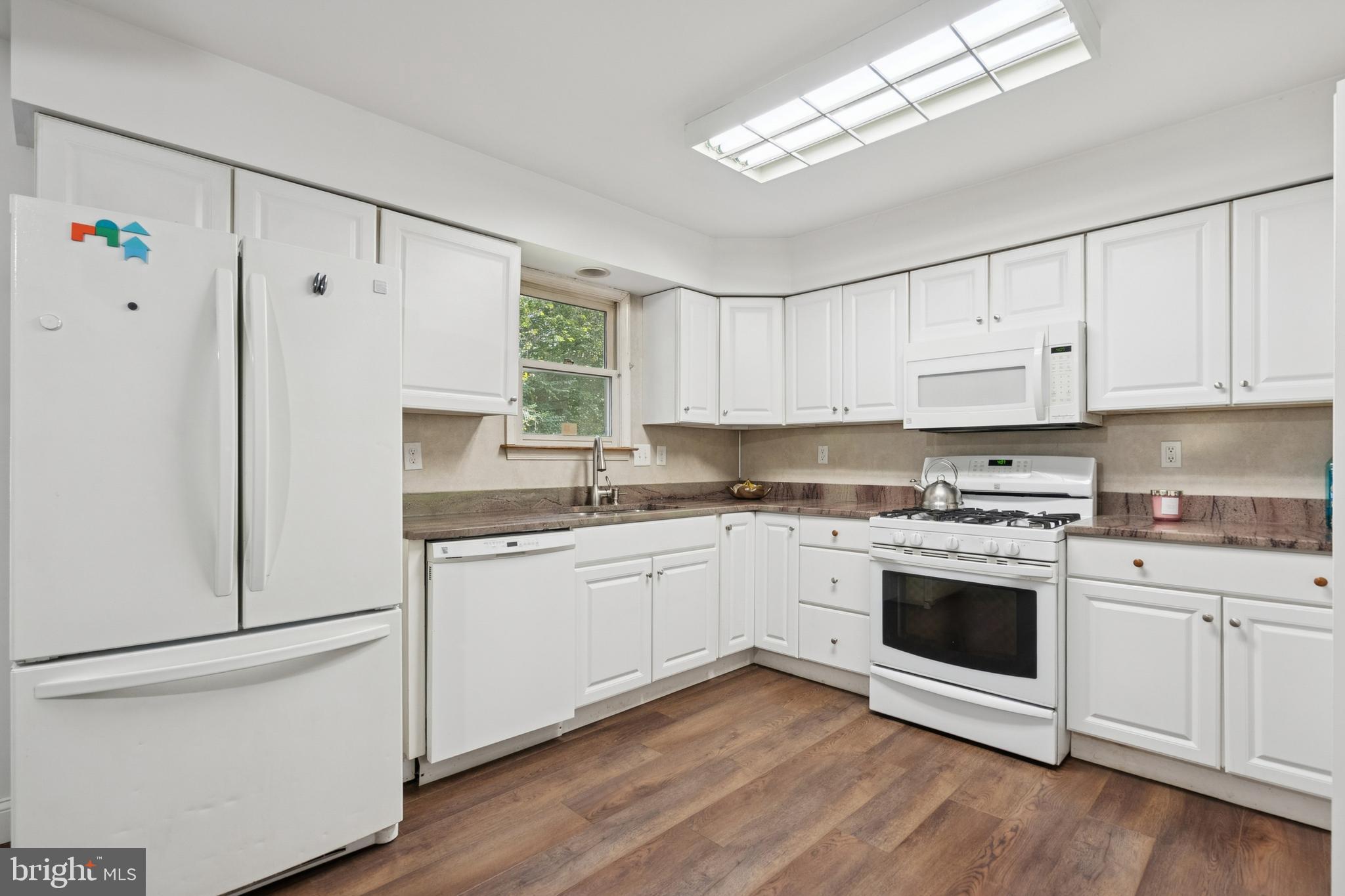 33 Palmetta Avenue Clementon, NJ 08021 - Photo 9 of 25 Gallery Image 9
