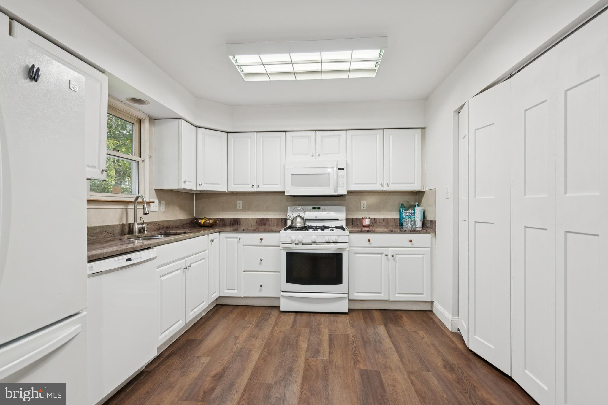 33 Palmetta Avenue Clementon, NJ 08021 - Photo 10 of 25 Gallery Image 10