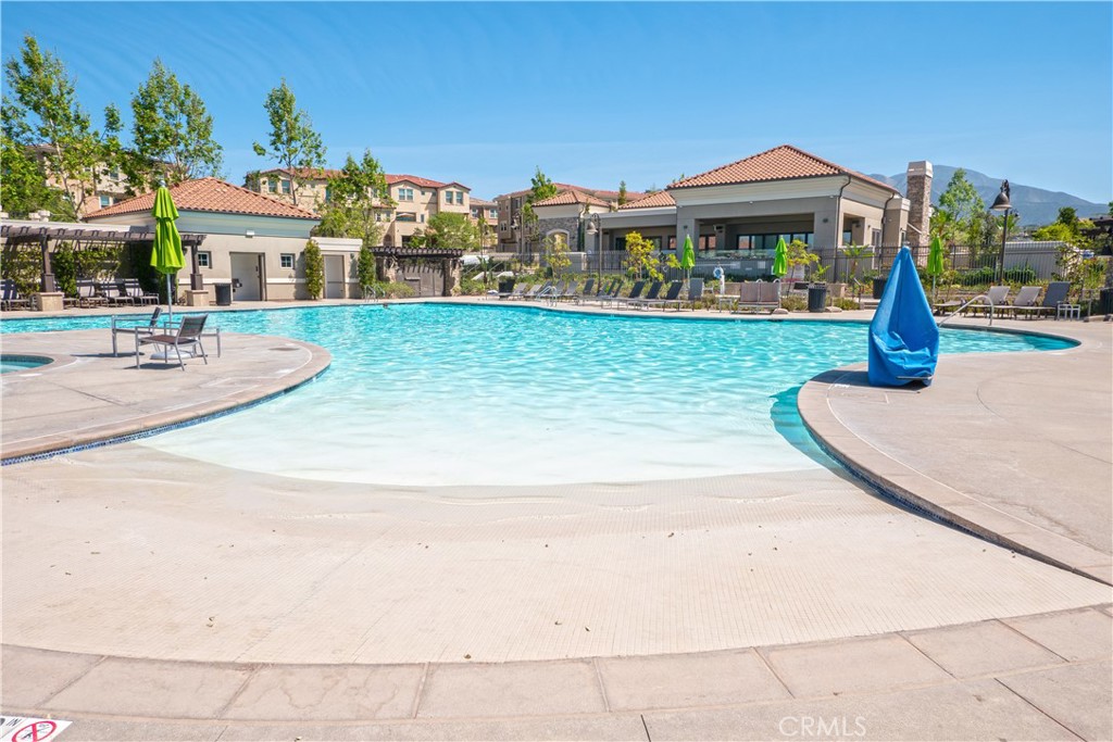 609 Shadowbrook Lake Forest, CA 92610 - Photo 27 of 42