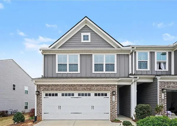 $2,250 | 136 Salt Lk Lane, Hoschton, GA 30548